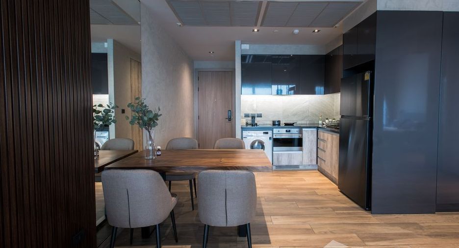For rent 2 bedrooms condo in Watthana, Bangkok