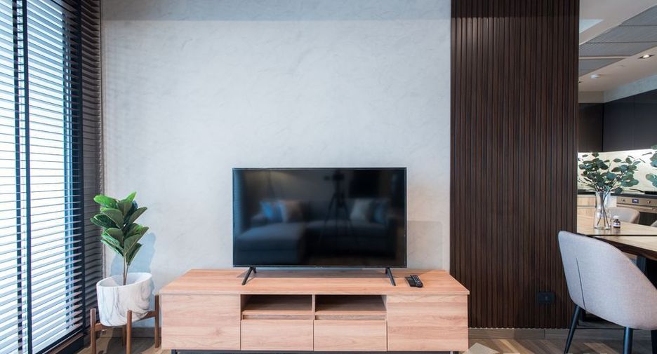 For rent 2 bedrooms condo in Watthana, Bangkok