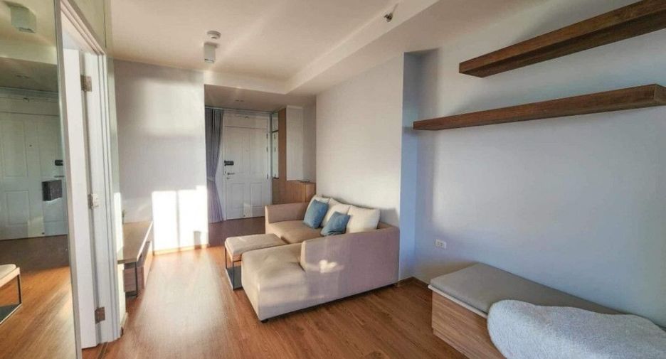 For rent 1 bed condo in Yan Nawa, Bangkok