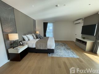 For rent 4 bedrooms apartment in Watthana, Bangkok