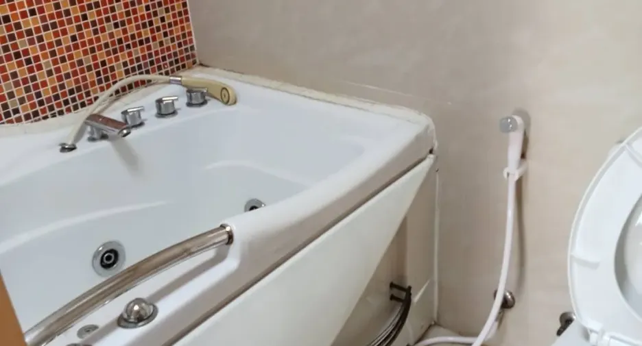 For rent 2 bedrooms condo in Suan Luang, Bangkok