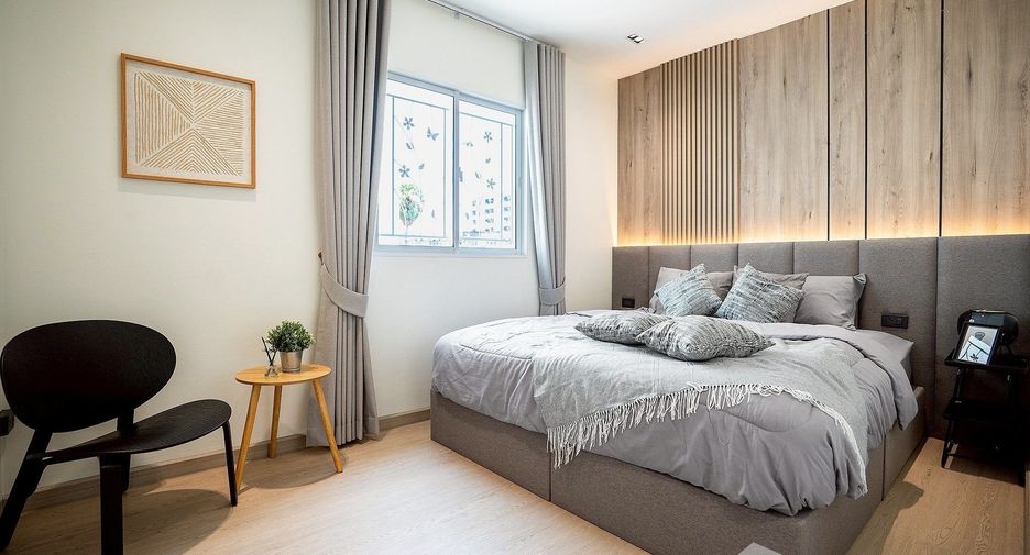 Haus zur Miete mit 3 Zimmer in Huai Khwang, Bangkok