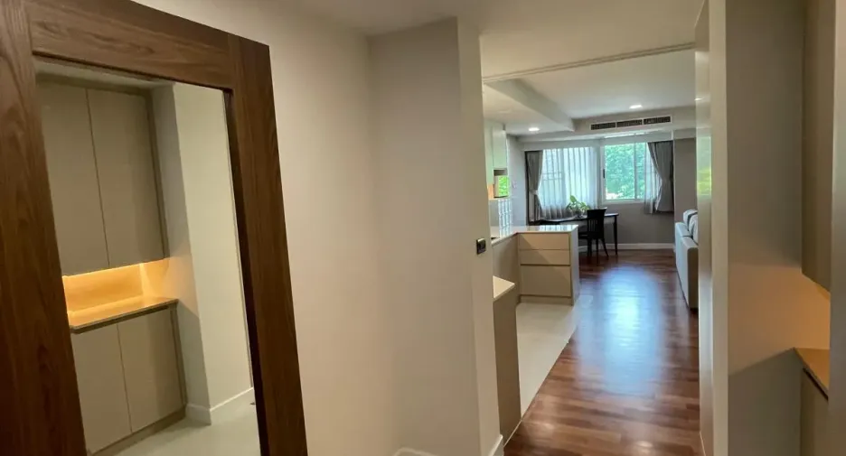 Apartamento en alquiler de 2 habitaciones en Khlong Toei, Bangkok