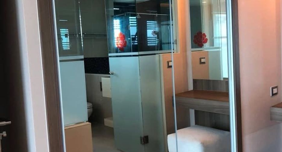 For rent 2 ベッドルーム condo in Sathon, Bangkok