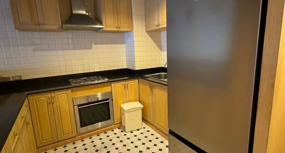 For rent 1 bed condo in Pathum Wan, Bangkok