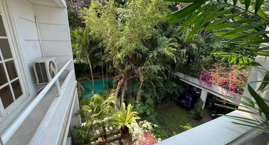 For rent 2 bedrooms apartment in Yan Nawa, Bangkok