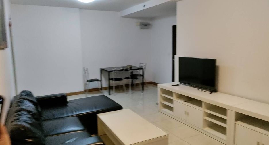 For rent 2 bedrooms condo in Watthana, Bangkok