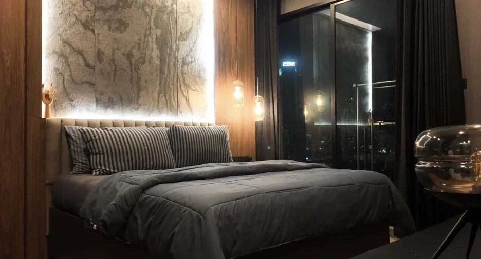 For rent 2 bedrooms condo in Khlong San, Bangkok