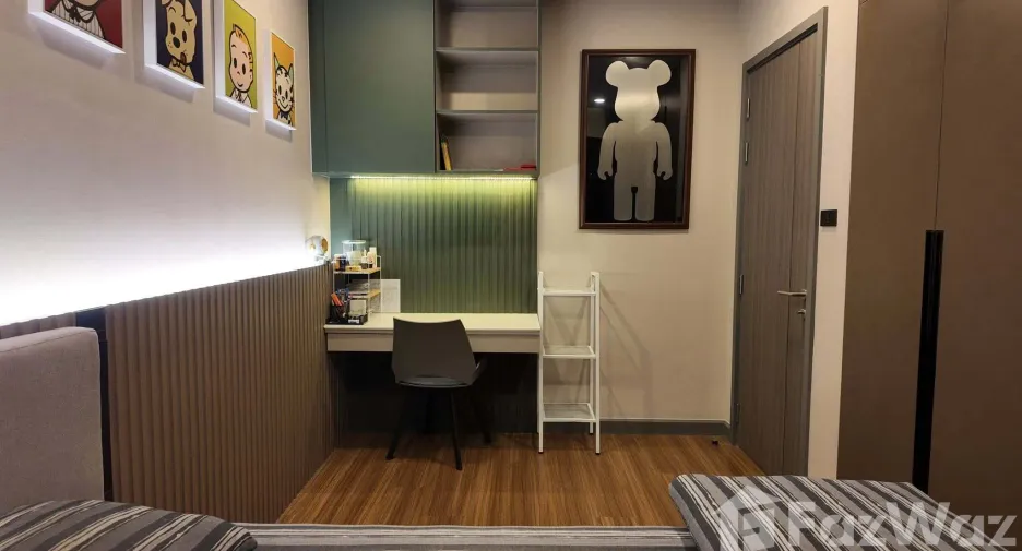 For rent 2 bedrooms condo in Khlong San, Bangkok
