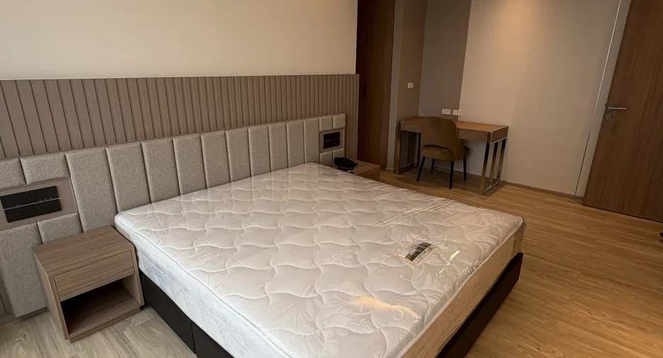 For rent 2 bedrooms apartment in Watthana, Bangkok