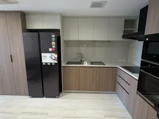 À louer 2 chambres appartement à Watthana, Bangkok