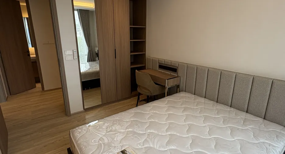 For rent 2 bedrooms apartment in Watthana, Bangkok