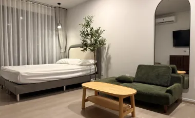 À louer studio condo à Phra Khanong, Bangkok