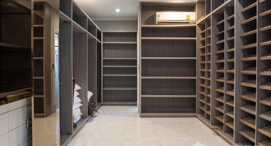 For rent 4 bedrooms house in Bang Phli, Samut Prakan