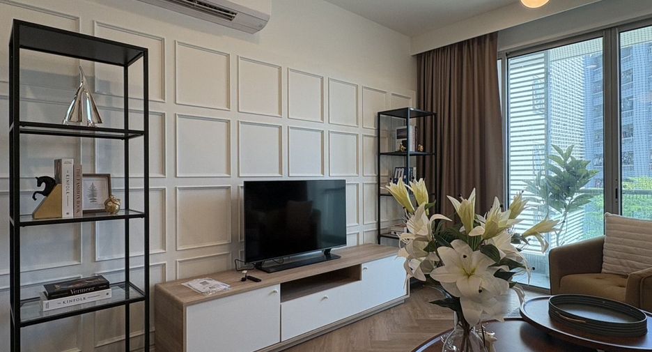 For rent 1 bed condo in Yan Nawa, Bangkok