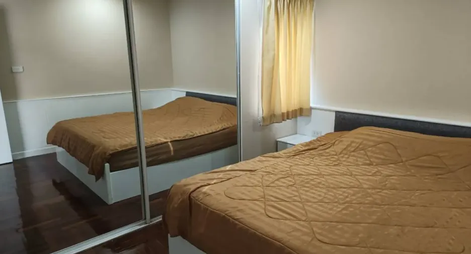 For rent 2 bedrooms condo in Watthana, Bangkok
