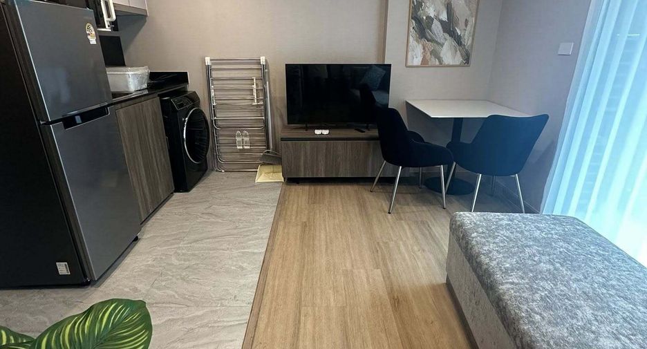Wohnung zur Miete mit 1 Zimmer in Huai Khwang, Bangkok