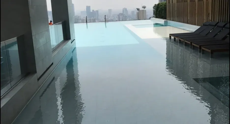 For rent 1 bed condo in Watthana, Bangkok