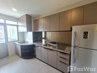 For rent 3 bedrooms condo in Watthana, Bangkok