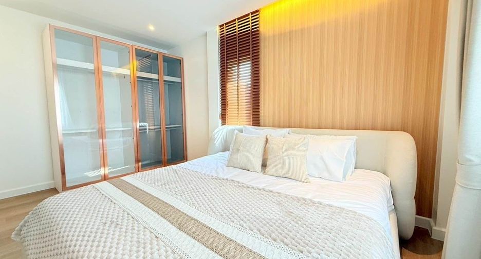 Casa en alquiler de 3 habitaciones en Chatuchak, Bangkok