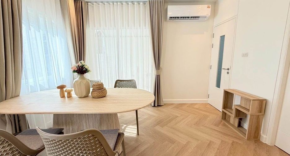Casa en alquiler de 3 habitaciones en Chatuchak, Bangkok