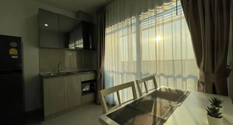 Wohnung zur Miete mit 1 Zimmer in Bangkok Noi, Bangkok