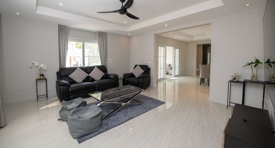 Casa en venta de 3 habitaciones en Bang Lamung, Chonburi