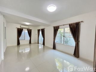 For rent 3 ベッドルーム house in Khlong Sam Wa, Bangkok