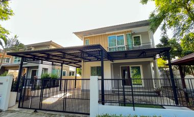 For rent 3 bedrooms house in Khlong Sam Wa, Bangkok