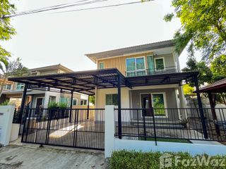 For rent 3 bedrooms house in Khlong Sam Wa, Bangkok