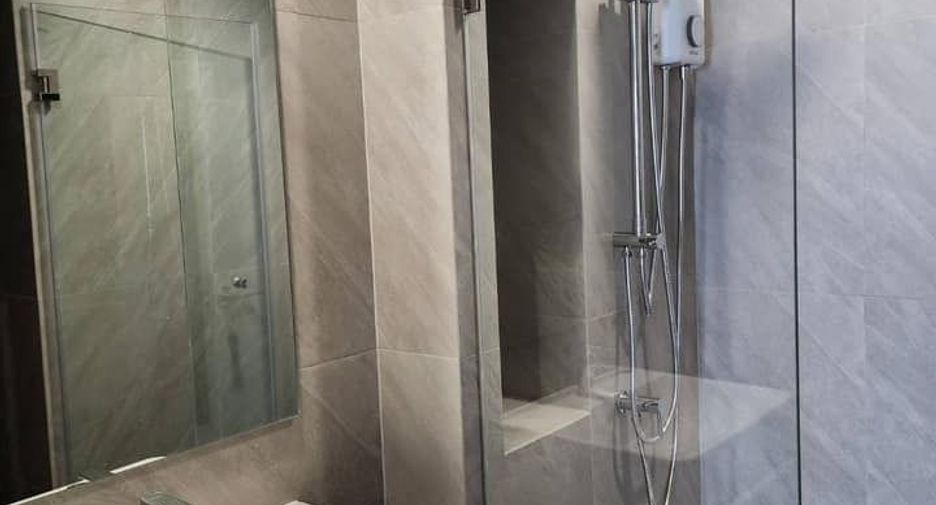 For rent 1 bed condo in Bang Rak, Bangkok