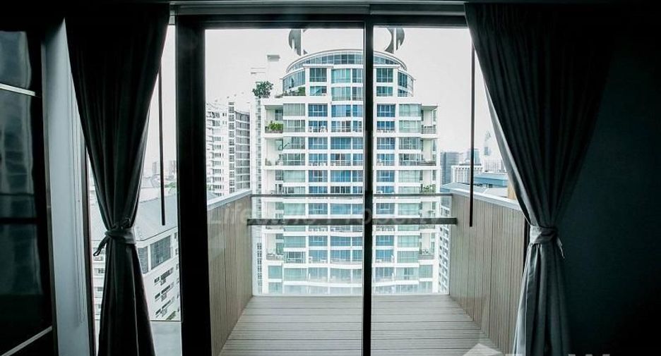 À louer 2 chambres condo à Pathum Wan, Bangkok