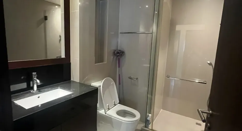 For rent 2 bedrooms condo in Sathon, Bangkok