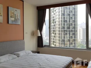 For rent 2 bedrooms condo in Pathum Wan, Bangkok