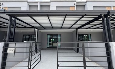 For rent 3 ベッドルーム townhouse in Bang Phli, Samut Prakan