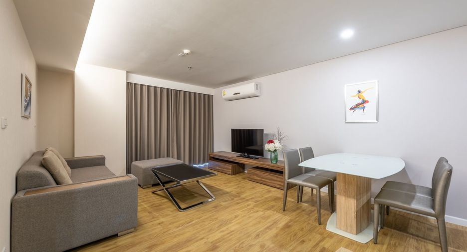 For rent 2 bedrooms condo in Yan Nawa, Bangkok