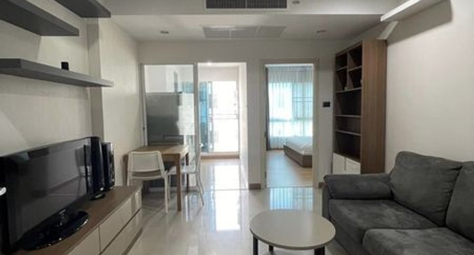 For rent 1 bed condo in Huai Khwang, Bangkok