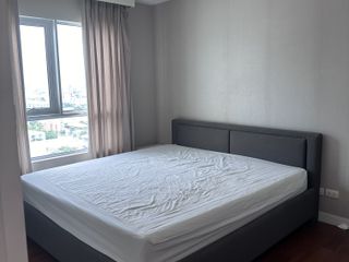 Condo en alquiler de 2 habitaciones en Huai Khwang, Bangkok