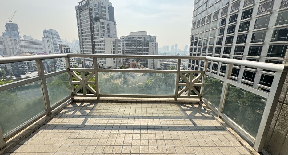Condo en alquiler de 3 habitaciones en Pathum Wan, Bangkok