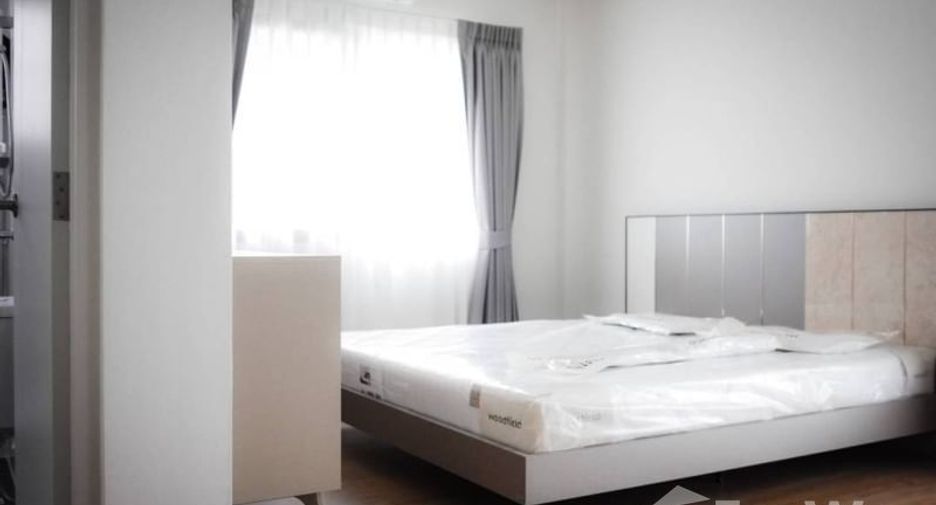 Casa en alquiler de 4 habitaciones en Bang Phli, Samut Prakan