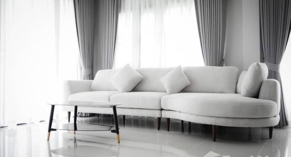 Casa en alquiler de 4 habitaciones en Bang Phli, Samut Prakan