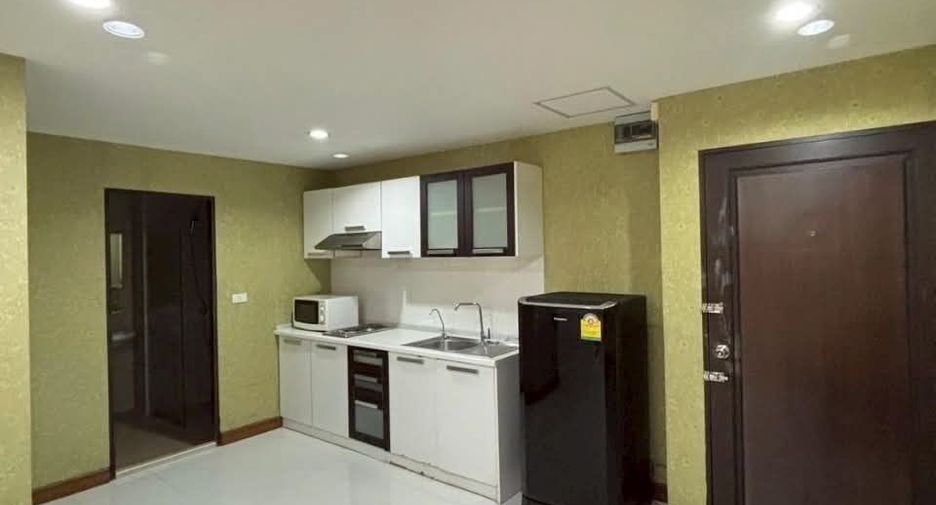 Wohnung zur Miete mit 1 Zimmer in Watthana, Bangkok