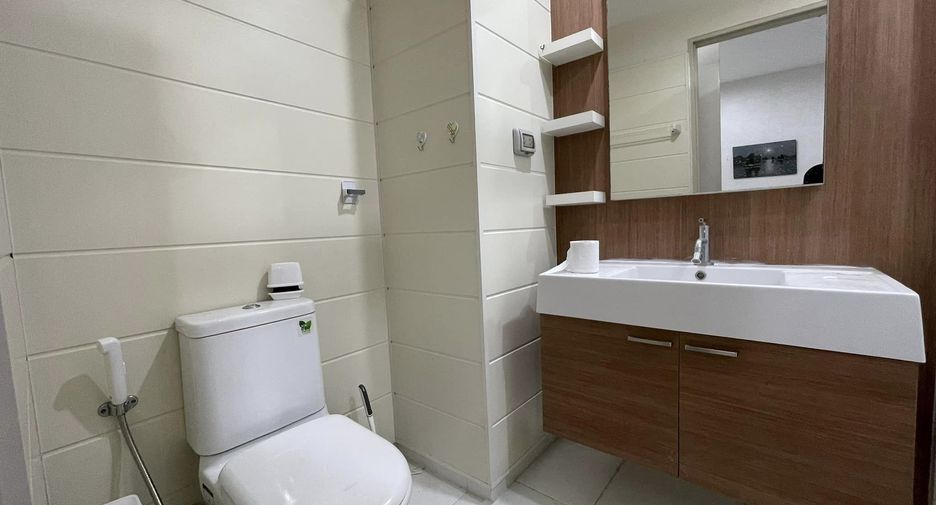 For rent 1 Beds condo in Khlong San, Bangkok