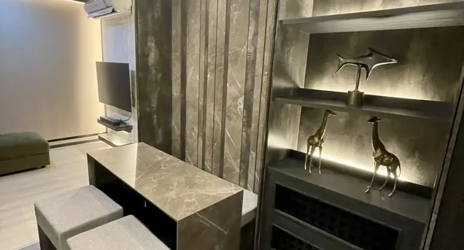 For rent 2 bedrooms condo in Pathum Wan, Bangkok