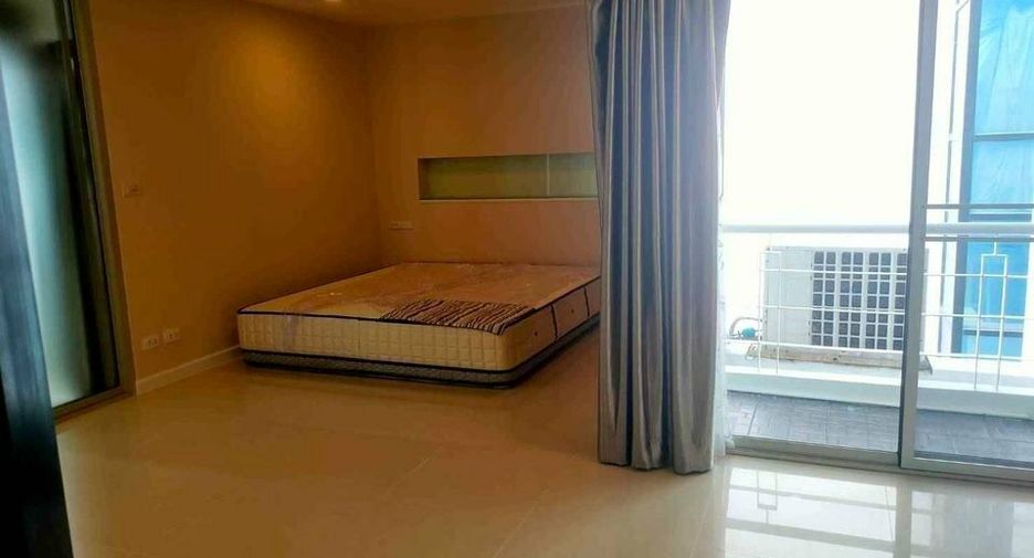 For rent 2 ベッドルーム condo in Khlong Toei, Bangkok