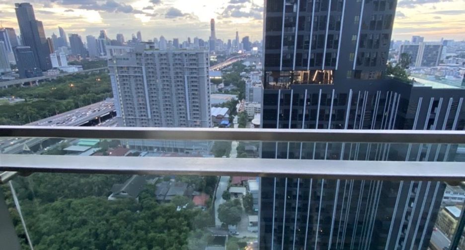 For rent 1 Beds condo in Huai Khwang, Bangkok