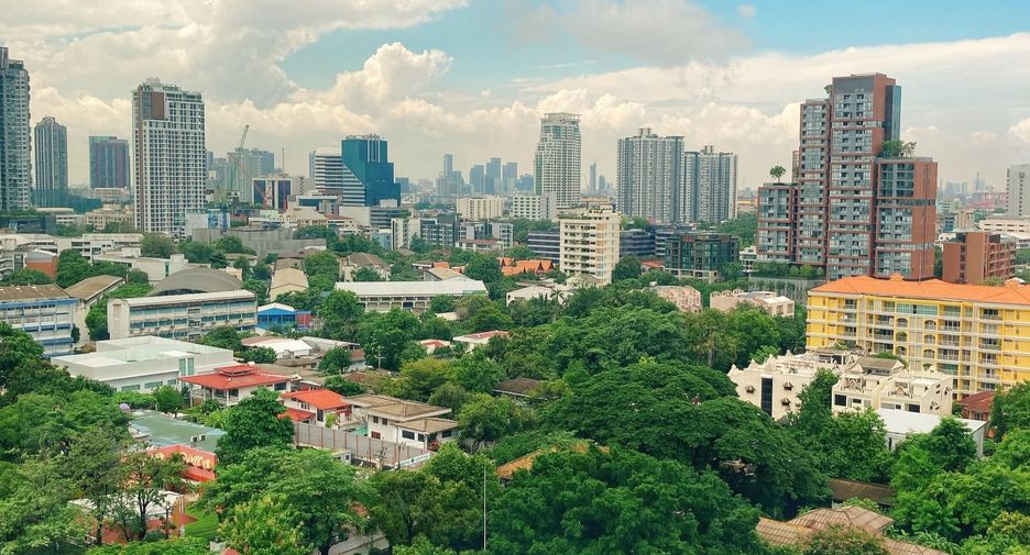 Condo en alquiler de 2 habitaciones en Khlong Toei, Bangkok