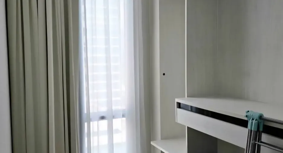 For rent 2 bedrooms condo in Pathum Wan, Bangkok