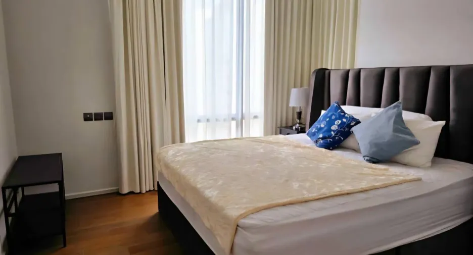For rent 2 bedrooms condo in Pathum Wan, Bangkok