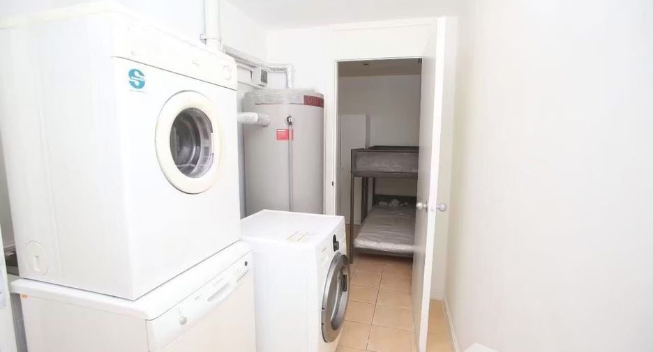 Wohnung zur Miete mit 4 Zimmer in Pathum Wan, Bangkok